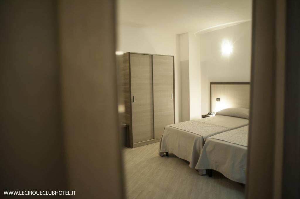 Hotel Lido Inn ลิโด ดิ กามาโยเร ภายนอก รูปภาพ