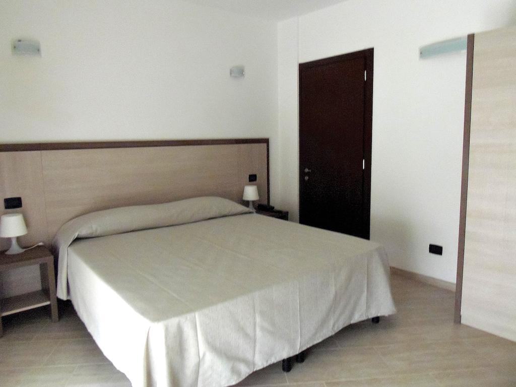 Hotel Lido Inn ลิโด ดิ กามาโยเร ห้อง รูปภาพ